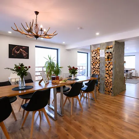 Bran Mountain Living Chalet