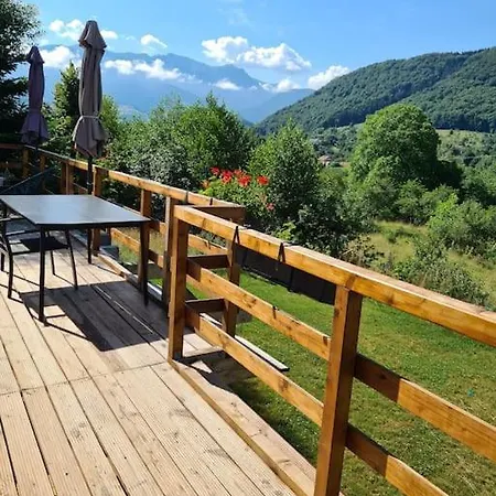Bran Mountain Living Chalet